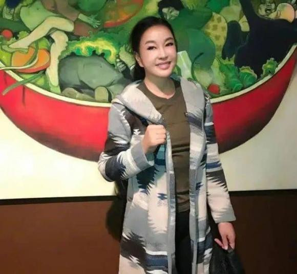 Luu Hieu Khanh ve que chon nghia trang, coi toc gia va khong tre nua-Hinh-5