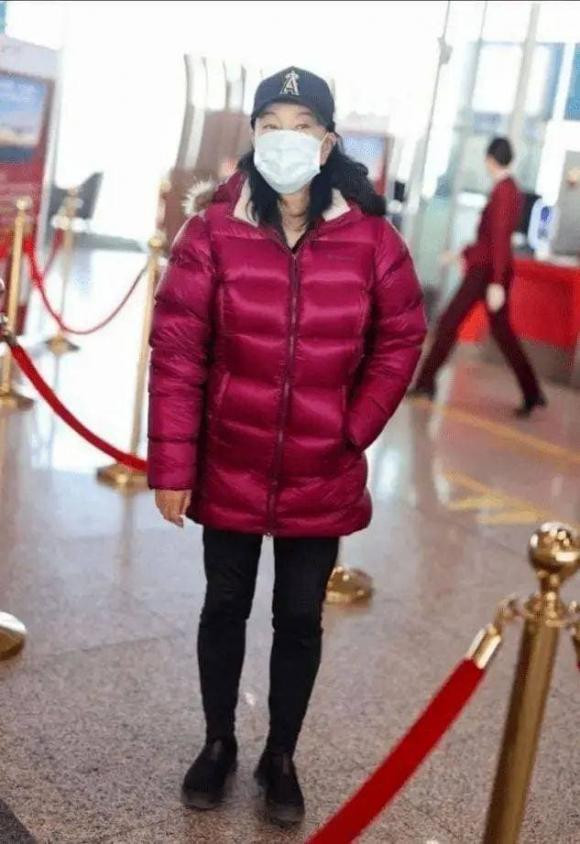 Luu Hieu Khanh ve que chon nghia trang, coi toc gia va khong tre nua-Hinh-7