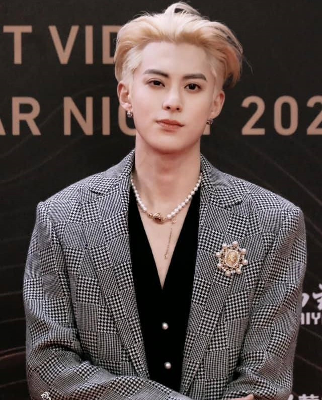 Dich Le Nhiet Ba trong gia hon tuoi that-Hinh-25