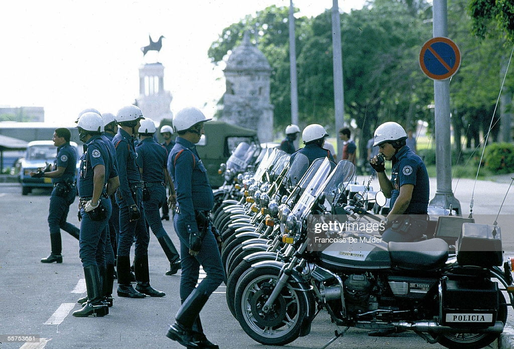 Cảnh sát giao thông Havana.