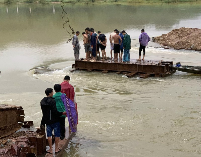 Quang Tri, Thua Thien-Hue: Lu dang len, nhieu nguoi mat tich-Hinh-3