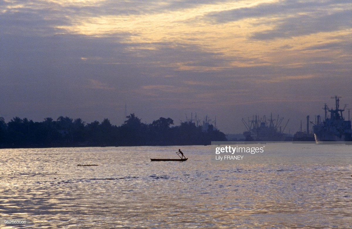 Hoàng hôn trên dòng Mekong.