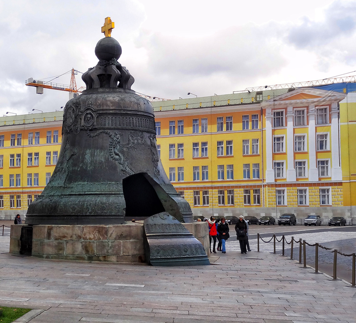 Trong cuộc Chiến tranh Vệ quốc vĩ đại, một trung tâm liên lạc dự phòng và và bộ phận tác chiến của lực lượng bảo vệ Moscow đã được đặt bên trong chuông Sa hoàng.