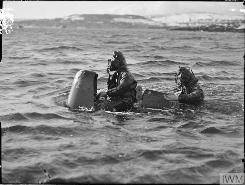 Vào tháng 12/1941, tại cảng Alexandria, Ai Cập, ngư lôi Maiale lập công lớn khi đã đánh chìm hai thiết giáp hạm Anh là Elizabeth và Valiant, cùng với một tàu chở dầu.