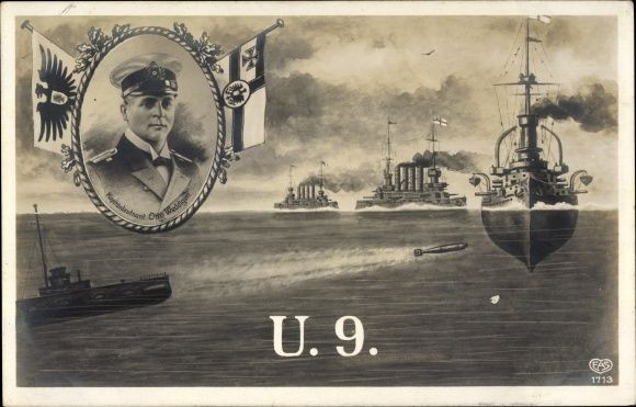 Thuyền trưởng Weddigen của U-9 ra lệnh tăng tốc vượt lên phía trước chiến hạm Anh và vòng ngược để tấn công vào phía mạn tàu. 7h35, U-9 phóng ngư lôi đánh trúng phần mũi tuần dương hạm Cressy. Chiến hạm này chìm vào lúc 8h35.