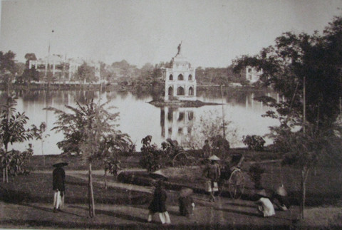 Hồ Hoàn Kiếm hơn 100 năm trước.