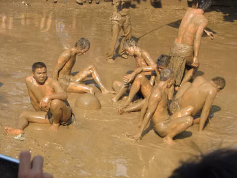 Và một đội đã bị "thủng lưới".