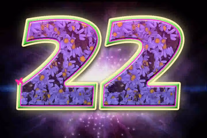 Số 22: Ứng với số 22, người ta có một sứ mệnh quan trọng trên đời là hoàn thành điều chứng nghiệm từ các kiếp trước. Để tự mình hoàn thành sứ mệnh, họ phải dựng xây một cái gì đó hữu hình có lợi cho nhân loại và tồn tại sau khi họ đã mất đi dưới hình thức công trình tưởng niệm sự thành công của họ. Nếu thuộc dạng tiêu cực của số 22, người ta luôn đầy ắp ý tưởng thật hay về sự cải cách gây chấn động toàn cầu nhưng lại chẳng bao giờ thực hiện được tới cùng.