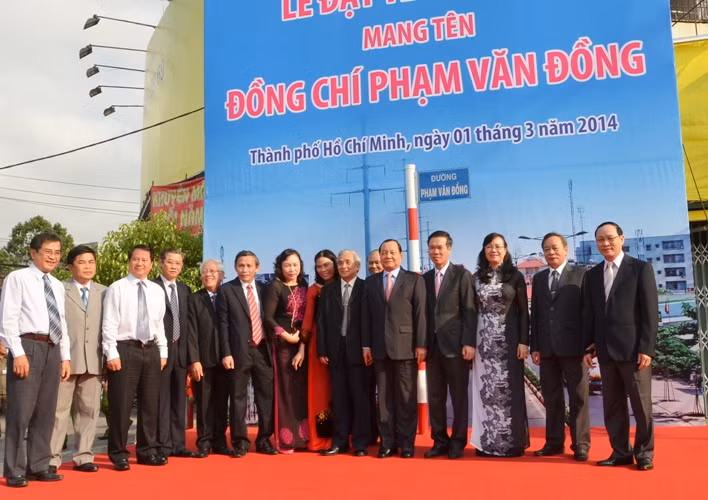 Theo lãnh đạo UBND TP HCM và tỉnh Quảng Ngãi: "Việc đặt tên đường mang tên vị Lãnh đạo Phạm Văn Đồng, đúng dịp kỉ niệm ngày sinh lần thứ 108 (1/3/1906 - 1/3/2014) của cố Thủ tướng nhằm tỏ lòng biết ơn và ghi nhận công lao to lớn của đồng chí với chính quyền và nhân dân TP HCM".