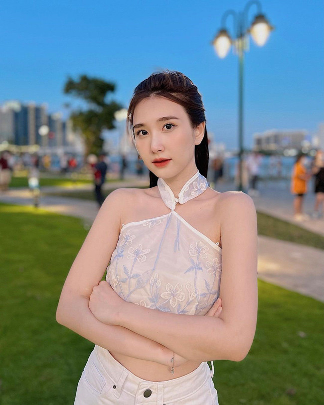 Được biết, Thanh Mèo làm việc trong lĩnh vực spa, làm đẹp.