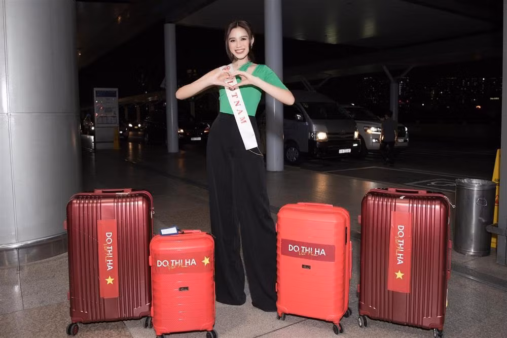 Thi sinh Miss World len duong: Do Thi Ha nhat nhoa, co nguoi tha rong