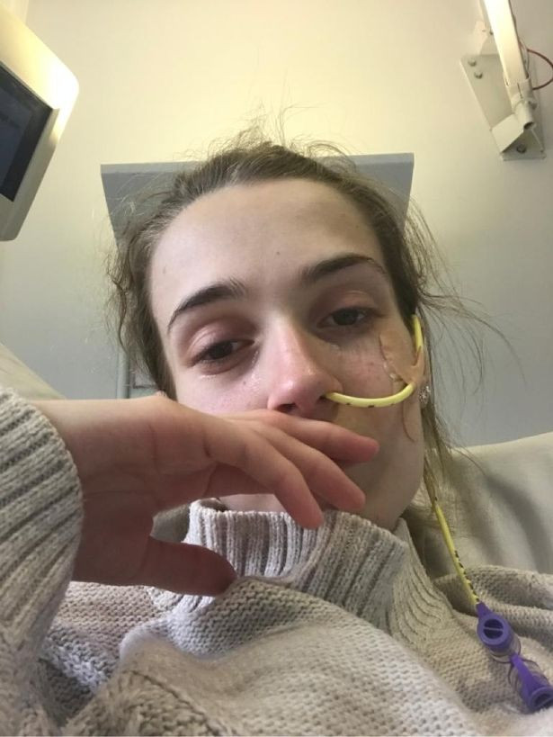 Cô gái trông như xác sống và màn lột xác gây ngỡ ngàng tột độ Co gai trong nhu xac song va man lot xac gay ngo ngang tot do