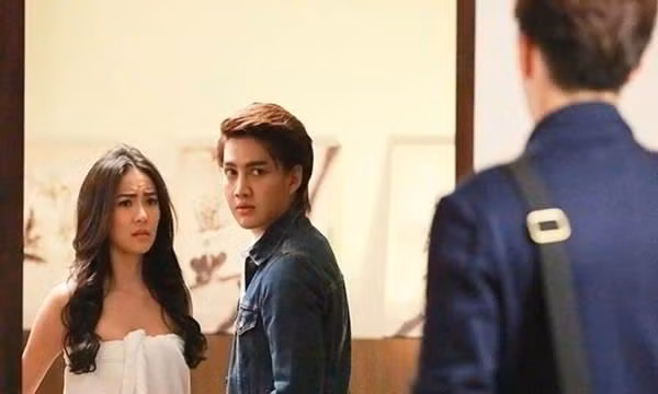 Chong len tham thay con khoc ngoai cua con vo hu hi nguoi tinh-Hinh-2