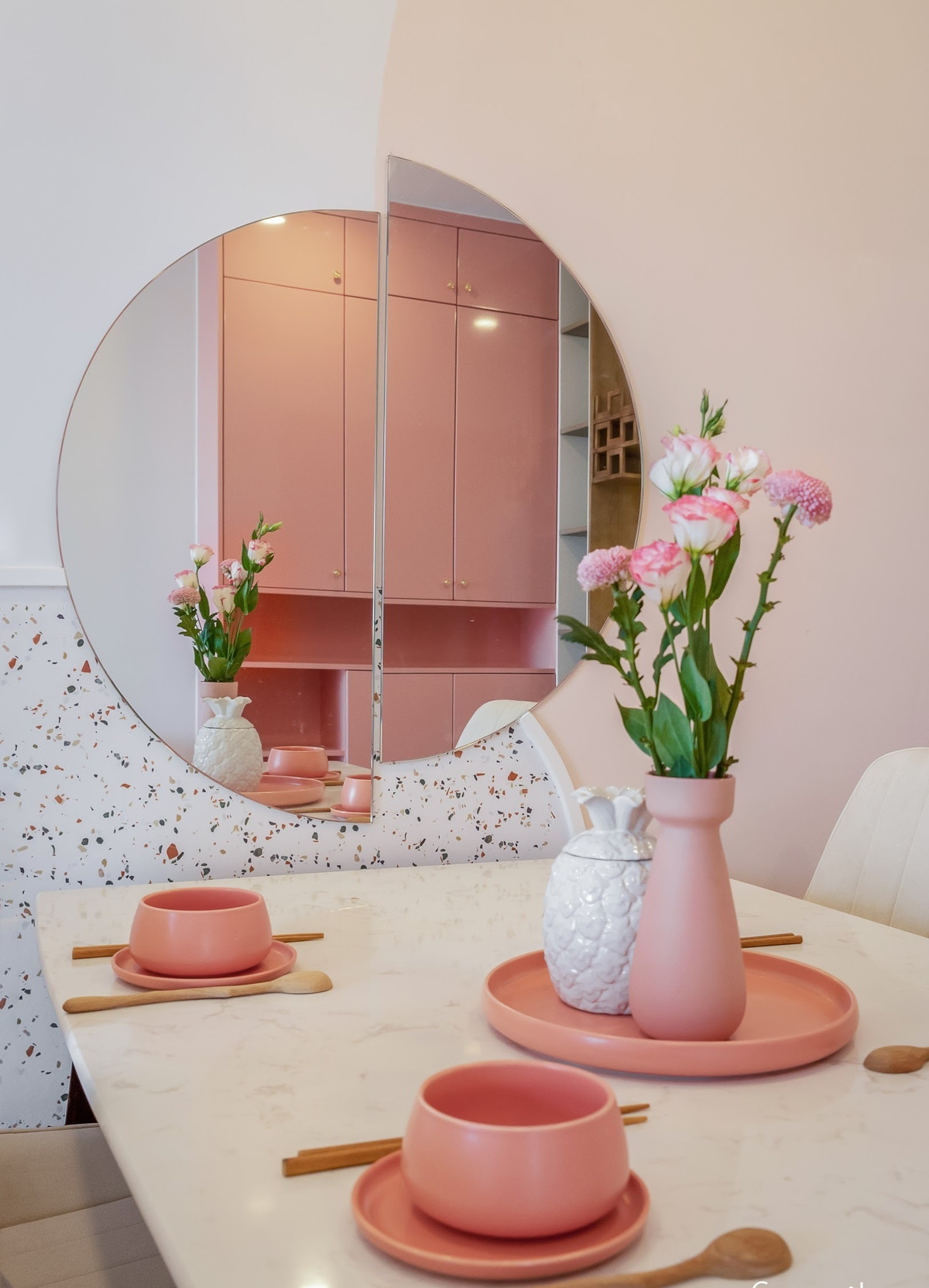 Can ho mau hong hien dai, xoa bo quan diem ve su 'sen sam'-Hinh-7