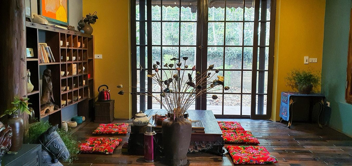 Ngôi nhà ‘thuận tự nhiên’ ở vùng núi Hòa Bình, nội thất làm từ đồ bỏ đi ảnh 4