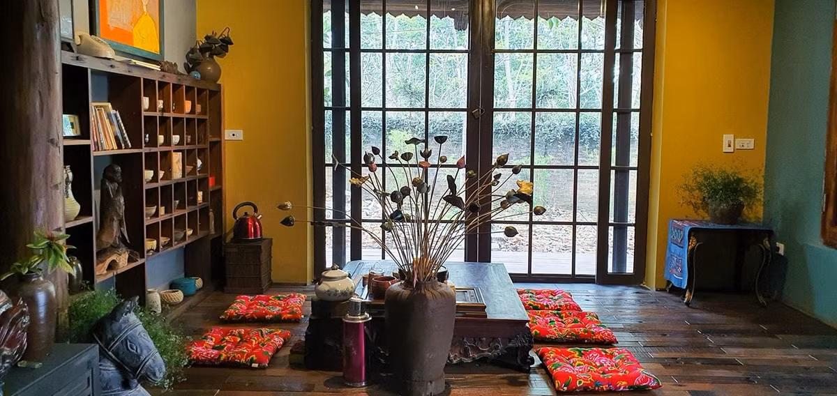 Ngôi nhà ‘thuận tự nhiên’ ở vùng núi Hòa Bình, nội thất làm từ đồ bỏ đi ảnh 4