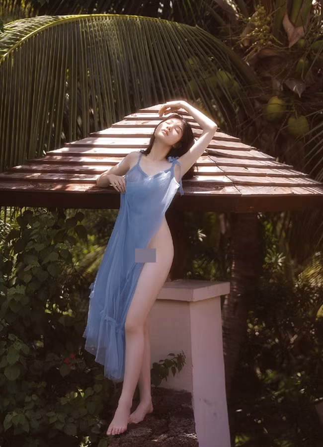 Những người đẹp sở body nóng bỏng, quyến rũ thường không được đánh giá cao khi chụp bộ hình ảnh như thế này vì sẽ khiến người nhìn có cảm giác ngồn ngộn "xôi thịt".