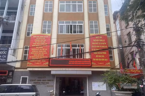 Tram truong Y te voi tien ky giay cho F0 di vien, luat nao nghiem tri?