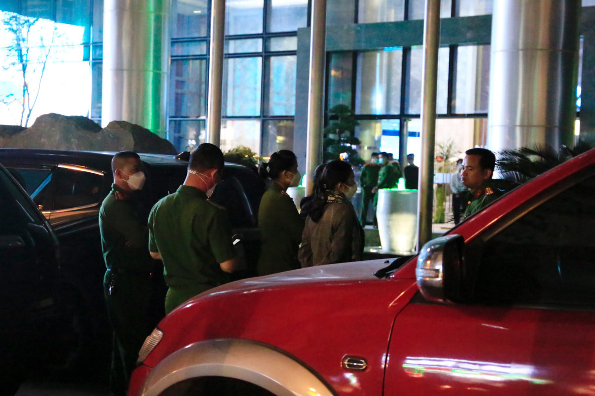 Theo nhà chức trách, hành vi của ông Quyết và những người liên quan gây thiệt hại nghiêm trọng cho nhà đầu tư, ảnh hưởng đến hoạt động của thị trường chứng khoán Việt Nam. Ảnh: Tuấn Anh.