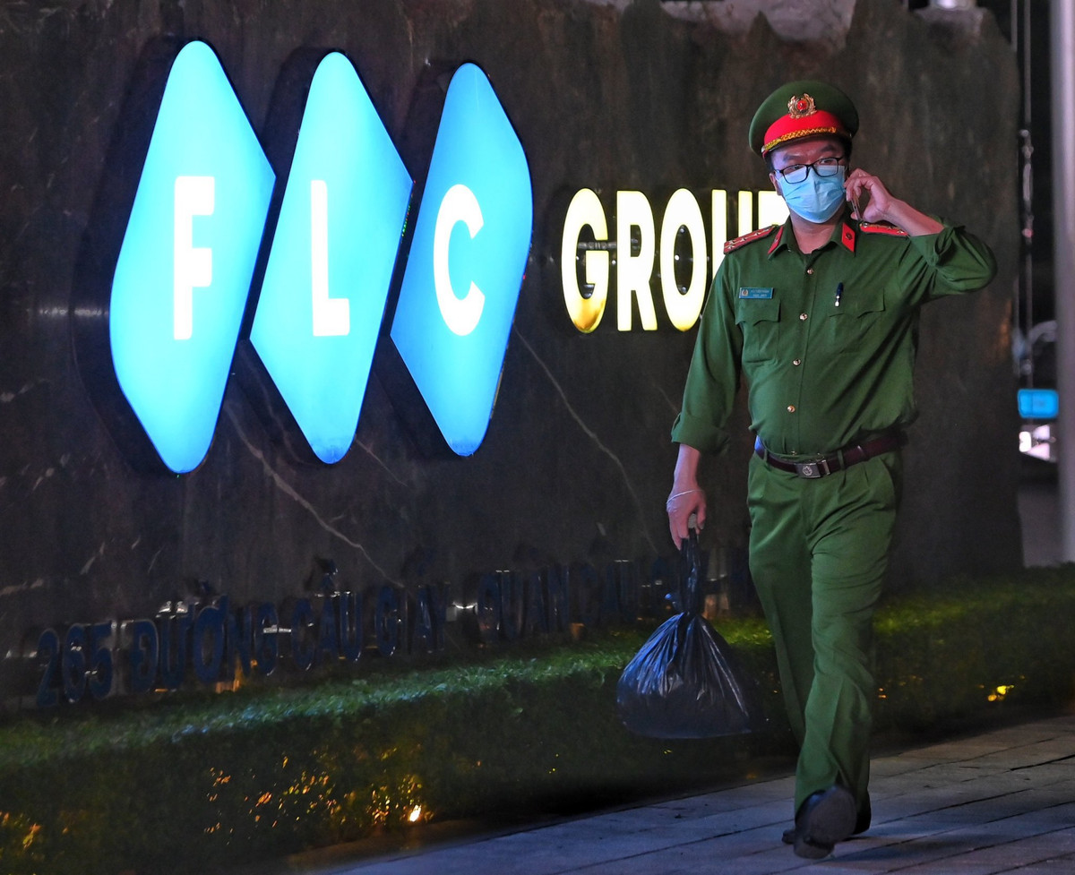 Ủy ban Chứng khoán Nhà nước trước đó xác định ông Quyết đã có hành vi bán 74,8 triệu cổ phiếu FLC vào phiên 10/1 mà không báo cáo về việc dự kiến giao dịch, không công bố thông tin. Ảnh: Việt Linh.