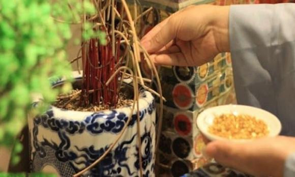 Cot bat huong tren ban tho bao gom nhung thu gi?-Hinh-3