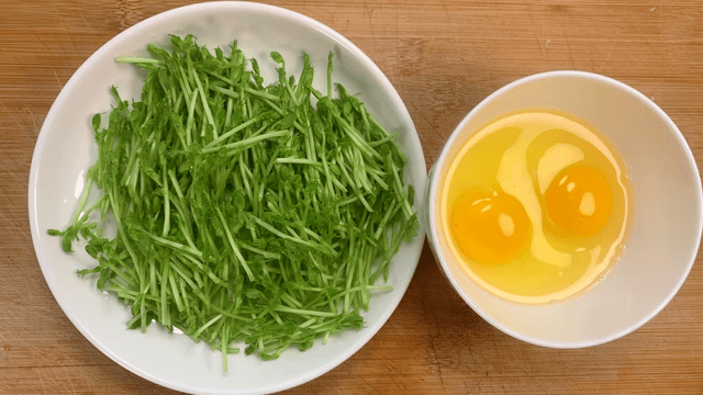 Loai rau xao voi trung vua la thuoc bo, tang cuong suc luc-Hinh-3