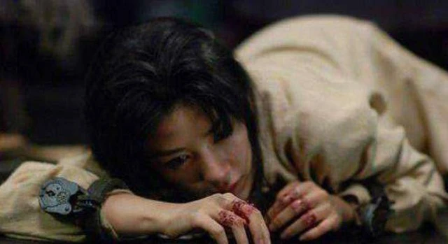 Hình phạt “dịu dàng” nhất thời phong kiến cho phụ nữ ngoại tình Hinh phat “diu dang” nhat thoi phong kien cho phu nu ngoai tinh