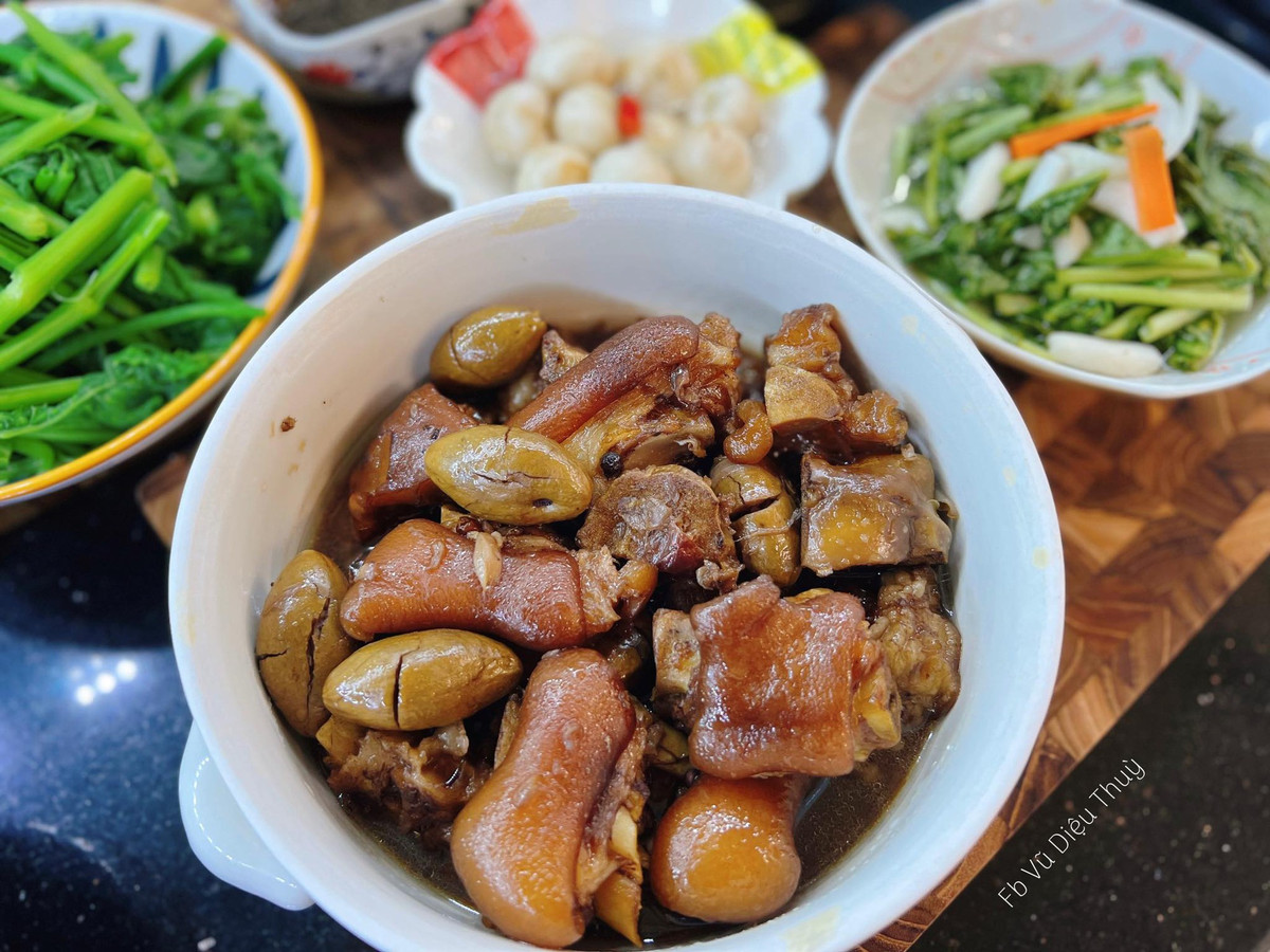 Loại quả chua chát, đem kho với móng giò thành món cực ngon - Hình 5 Loai qua chua chat, dem kho voi mong gio thanh mon cuc ngon-Hinh-5