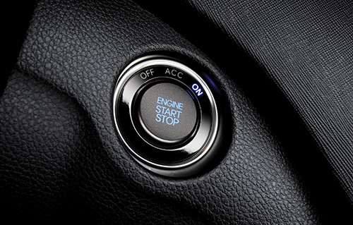 Khởi động và vận hành xe dễ dàng chỉ bằng một nút bấm.