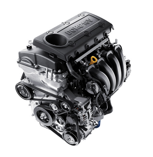 Hyundai SantaFe 2015 có 2 lựa chọn về động cơ. Động cơ xăng 2.4L Thera II MPI cho công suất cực đại 176ps tại 6.000 vòng/phút và mô-men xoắn cực đại 227Nm tại 3.750 vòng/phút. Động cơ Diesel 2.2 CRD-i với turbo tăng áp điều khiển điện tử eVGT cho công suất cực đại 197ps tại 3.800 vòng/phút, mô-men xoắn cực đại đạt 436Nm tại vòng quay từ 1.800 - 2.500 vòng/phút.