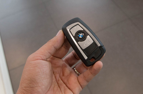 Khóa tự động của xe.