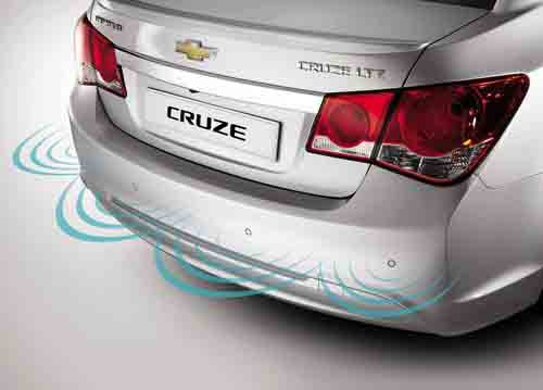 Cảm ứng cảnh báo va chạm phía sau.