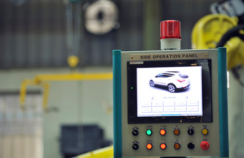 Máy đo 3D-CMM có khả năng kiểm tra chính xác tuyệt đối các thông số body xe trước khi xuất xưởng.