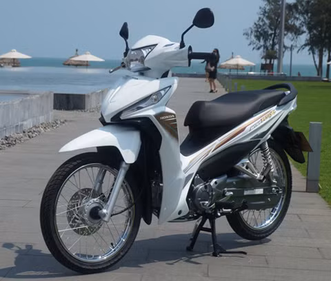 Mau xe Wave 110 RSX moi nhat cua Honda vua ra mat thi truong