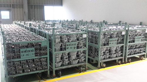 Xe để các chi tiết.