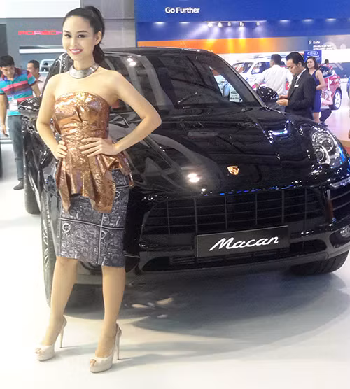 Mẫu xe thể thao đầu tiên trong phân khúc SUV cỡ nhỏ Macan hoàn toàn mới vừa được ra mắt trong tháng 10 năm nay.