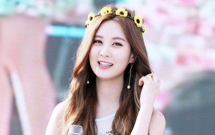  Đàn ông gò ma cao đầy càng là người thành công và quyền lực và họ mang trong mình hoài bão lớn lao và dễ đạt được nguyện vọng, trở thành người dẫn đầu. Phụ nữ gò má cao tròn đầy thì càng thể hiện là người phụ nữ hấp dẫn và là người có tương lai thành công không kém gì nam giới.