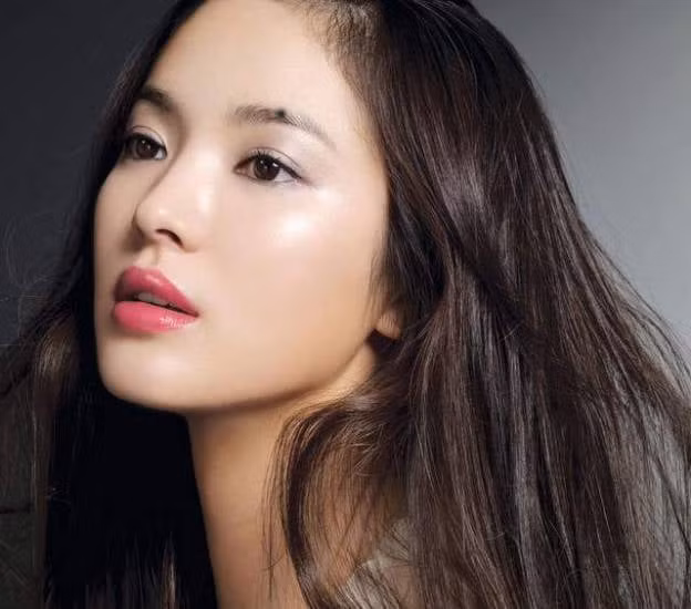  Những năng lực nhất định và độc lập có thể nhận được sự giúp đỡ từ những người cao thượng trong cuộc sống và có thể biến nguy hiểm thành công mỗi khi gặp khó khăn, phụ nữ có thể gả vào gia đình tốt, hoặc có tài sản do tổ tiên để lại để kế thừa.