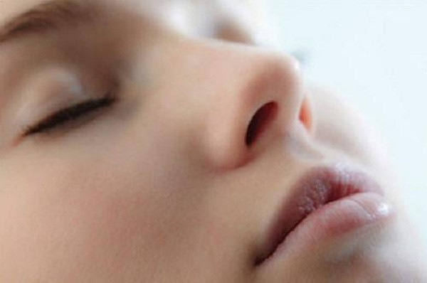  Họ thường hành động vượt xa quy chuẩn mẫu mực và dễ bị vật chất làm lu mờ ý chí. Khi có tiền trong tay, những người này sẽ vung tay quá trớn, tiền mất tật mang là điều không tránh khỏi.