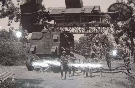 Đài thu - phát hệ thống radar điều khiển hỏa lực SNR-75 "đưa đường chỉ lối" đạn tên lửa S-75 Dvina hạ B-52.