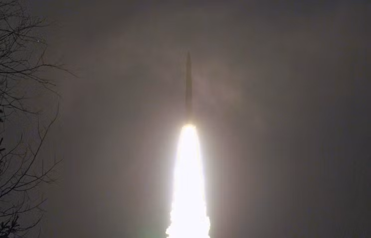 Hình ảnh một vụ phóng tên lửa.