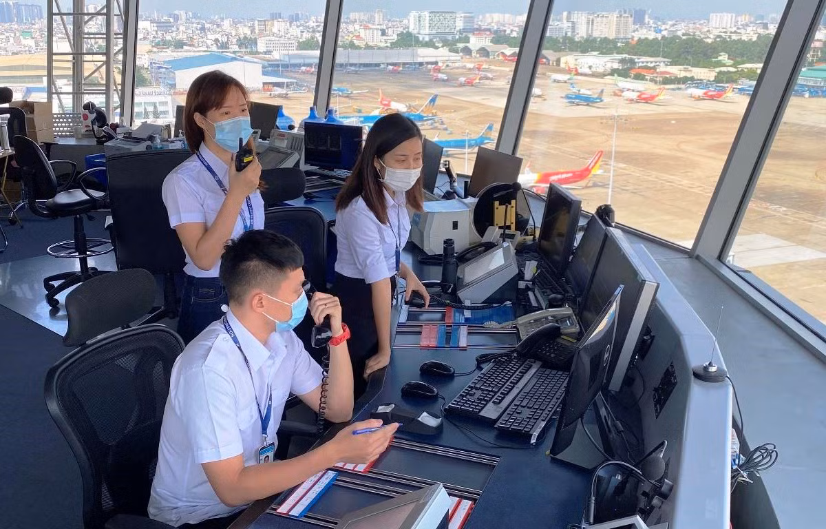 Ly do phi cong goi 10 cuoc khong lien lac duoc voi khong luu Cat Bi