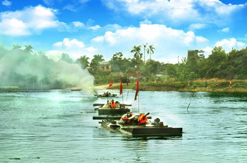 Xe bọc thép BMP-1 của Sư đoàn 308 trong huấn luyện. Ảnh: tạp chí Văn nghệ quân đội.