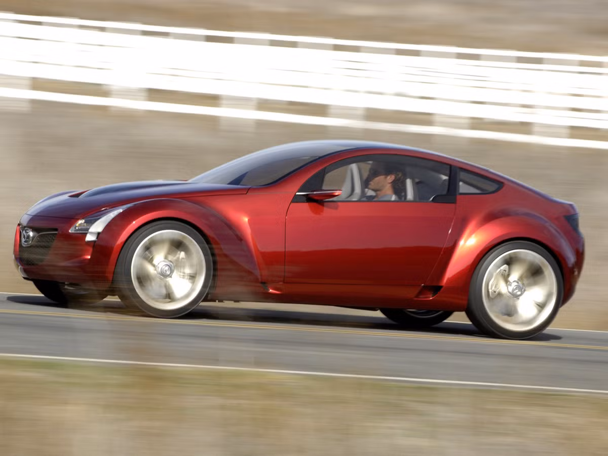 Đại diện của Mazda cho biết, hãng sẽ cung cấp thêm nhiều thông tin về mẫu xe RX-9 trong các buổi họp báo tới của hãng.