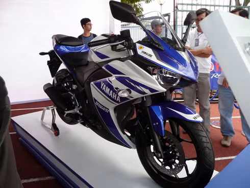Yamaha R25 có mặt tại TP HCM.
