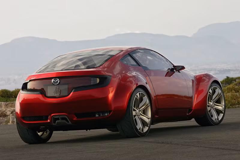 Phiên bản mới ra mắt sẽ cạnh tranh mạnh với các dòng xe nổi tiếng trong phân khúc xe thể thao của các hãng như BMW, Toyota, Honda... nhờ mức giá phải chăng, thiết kế thân thiện với người dùng.