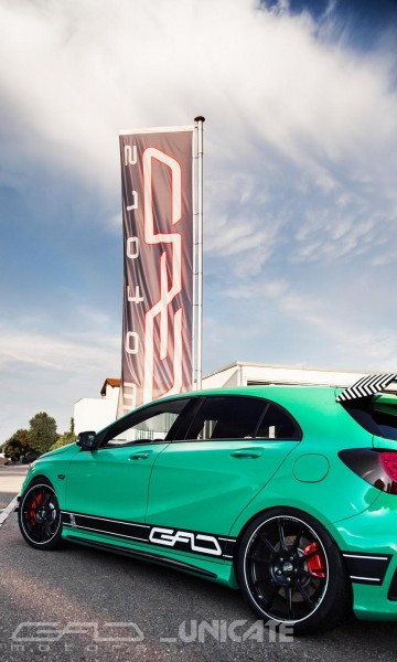 Động cơ mới giúp xe tăng tốc từ 0-100 km/h trong 4,1 giây và lên 200 km/h trong 14,3 giây, tốc độ tối đa đạt 270 km/h, cao hơn so với phiên bản chuẩn 20 km/h. Đây là những con số hết sức ấn tượng của dòng xe gia đình.