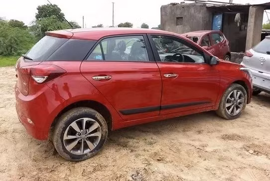 Được biết i20 mới vẫn có các lựa chọn động cơ như hiện nay, gồm 5 phiên bản sử dụng động cơ xăng 1,2 lít và dầu 1,4 lít, đi kèm với hộp số sàn 5 hoặc 6 cấp (không có số tự động).