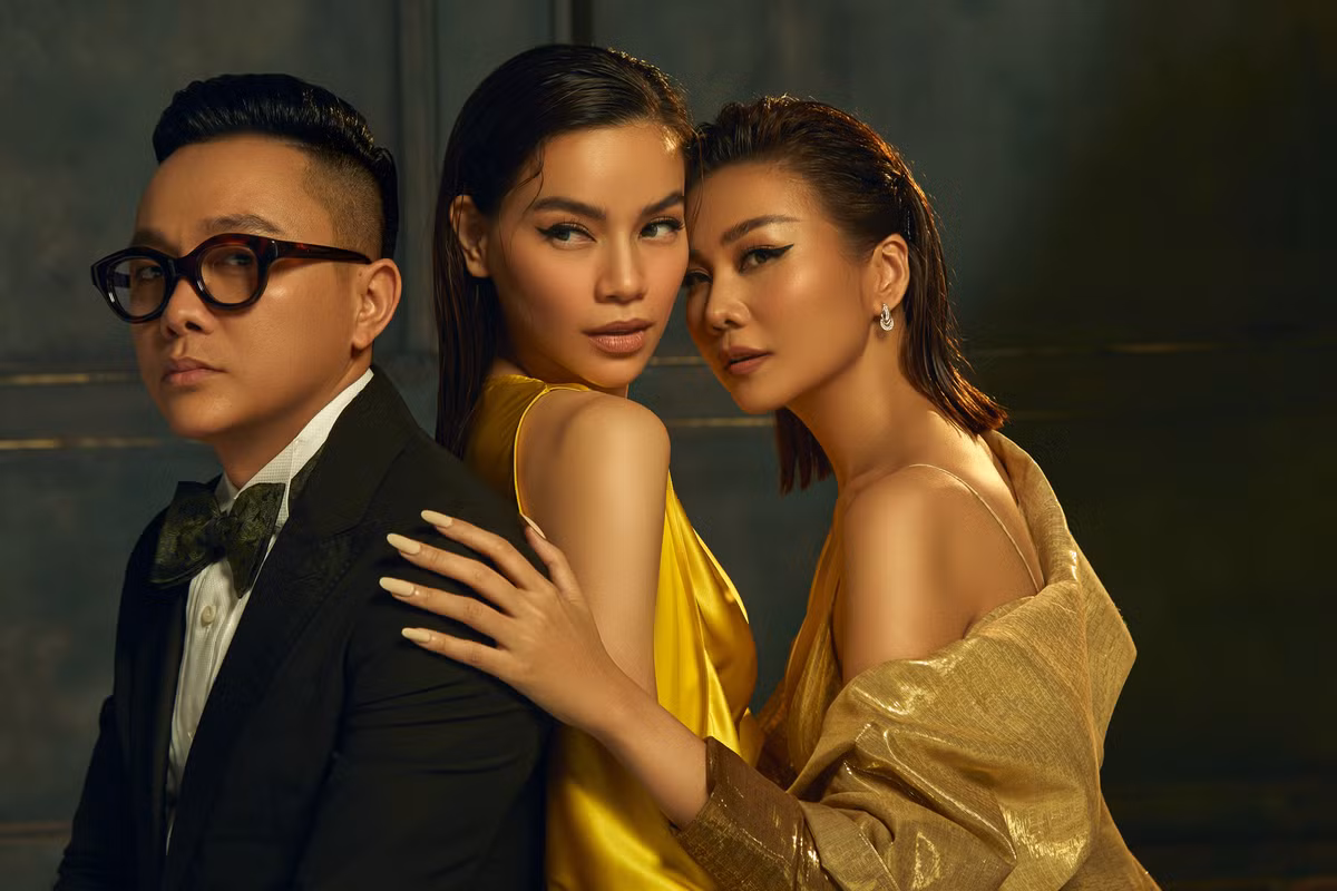 "Rụng tim" với chiếc đầm hiểm hóc của NTK Công Trí dành cho Miley Cyrus ảnh 4