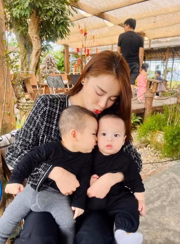 Truong Giang cung chieu, nhung rat nghiem khac bao ve con gai tren mang-Hinh-4